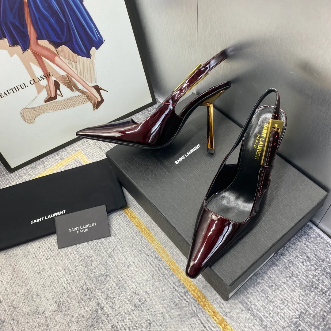 👟👟Ex-factory price 660👟👟 𝐒𝐚𝐢𝐧𝐭 𝐋𝐚𝐮𝐫𝐞𝐧𝐭# Saint Laurent 23F/W small gold bar high heels continue the past high-end and elegant ysl small gold bar heels are really good-looking! Saint Laurent square pointed toe slingback high-heeled shoes. The small gold bar heels really fully highlight the neat and minimalist annual party party. 👟👟factory price. A must-have for arty. Flash sale. So eye-catching. Upper: Customized cow patent leather. Outsole: Genuine leather outsole. Size: 35-40 (40 customized items are not returnable)